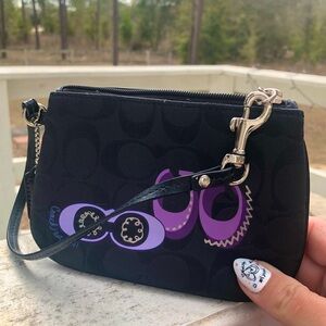 Rare! Coach Poppy Appliqué Black Wristlet with Purple Design